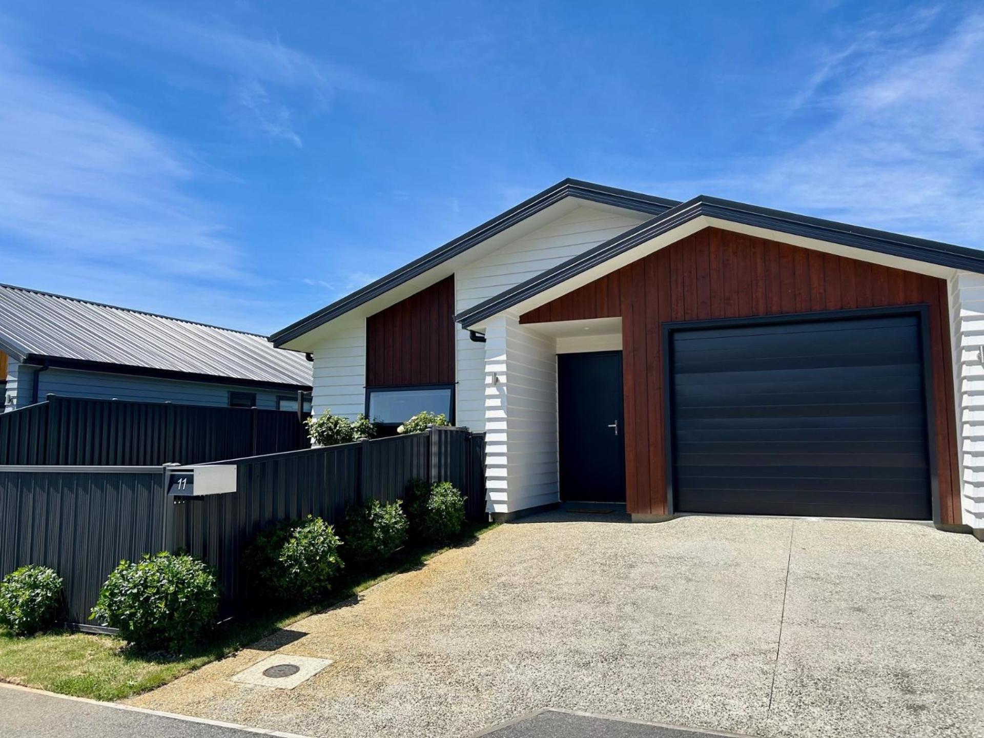 Modern Family Pad In Cromwell Vila Exterior foto