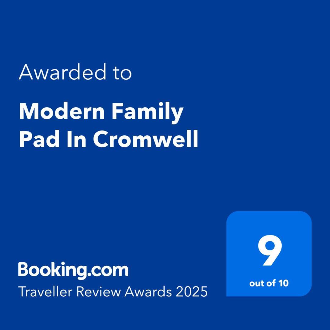 Modern Family Pad In Cromwell Vila Exterior foto